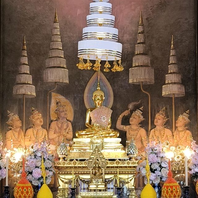 วัดราชาธิวาสวิหาร วัดเก่าแก่กว่า 747 ปี