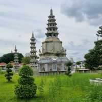 หลวงพ่อโต (ซำปากง) วัดกัลยาณมิตร วรมหาวิหาร