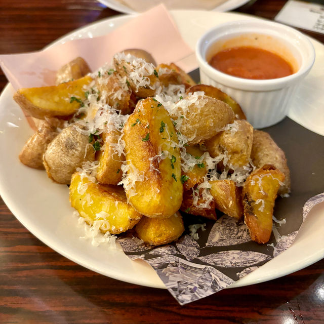 【札幌・すすきの】夜パフェを楽しめるイタリアンダイニングバー「エイトライスフィールド カフェ すすきの店」