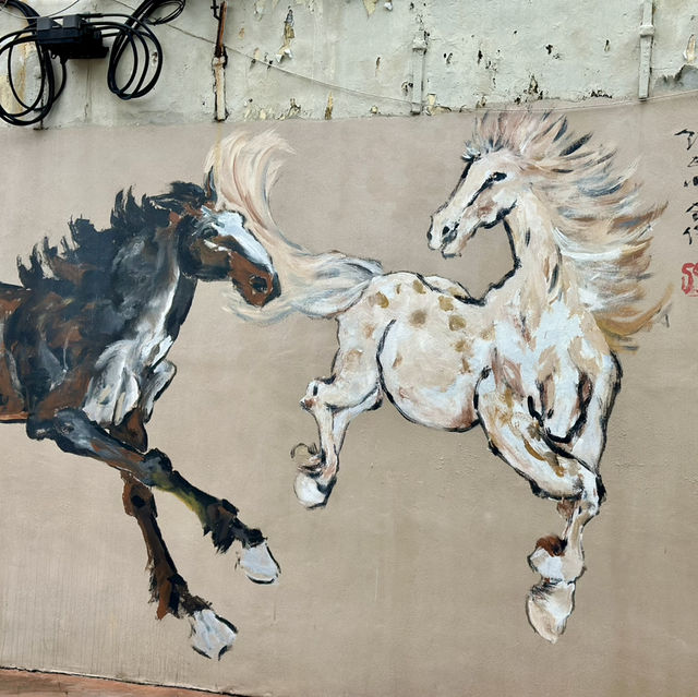 Uncovering Melaka's Vibrant Street Art: A Family Adventure