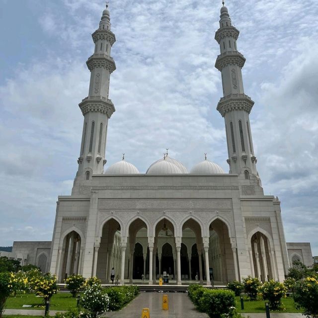 A masterpiece mosque with stunning architectural 