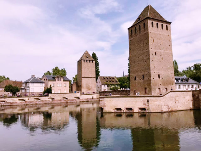 Unveiling Ponts Couverts' Medieval Magic