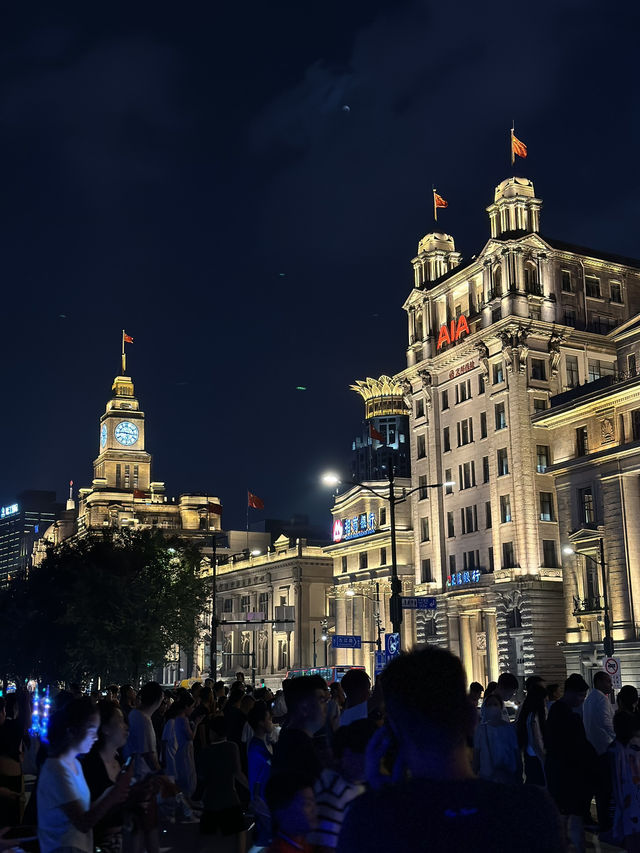 The Most Iconic Photo Spot In Shanghai 📸