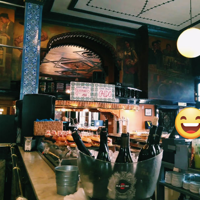 스페인 빌바오 Café Iruña Iruña Kafetegia