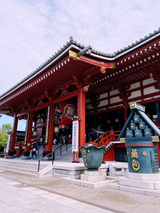 วัดเซนโซจิ (Senso-ji)