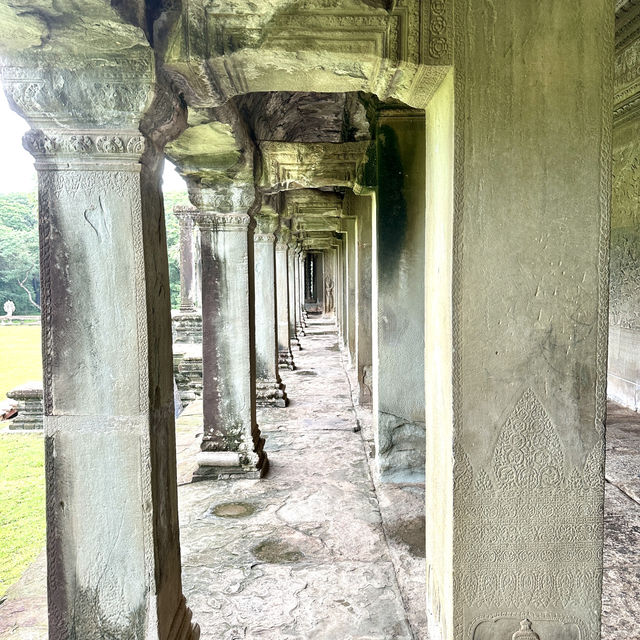 【カンボジア/シェムリアップ】世界遺産でありクメール文明の象徴の「アンコールワット」