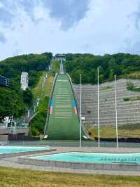 【北海道】スキージャンパーの気分になれる！大倉山ジャンプ競技場