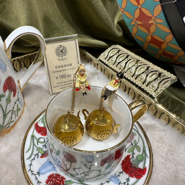 상하이의 인사동 티엔즈팡 상하이의 인사동 티엔즈팡