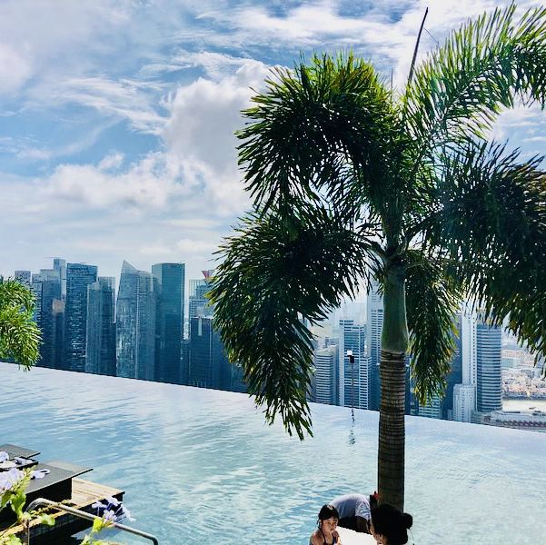 At the Top Infinity Pool of Marina Bay Sands 🇸🇬