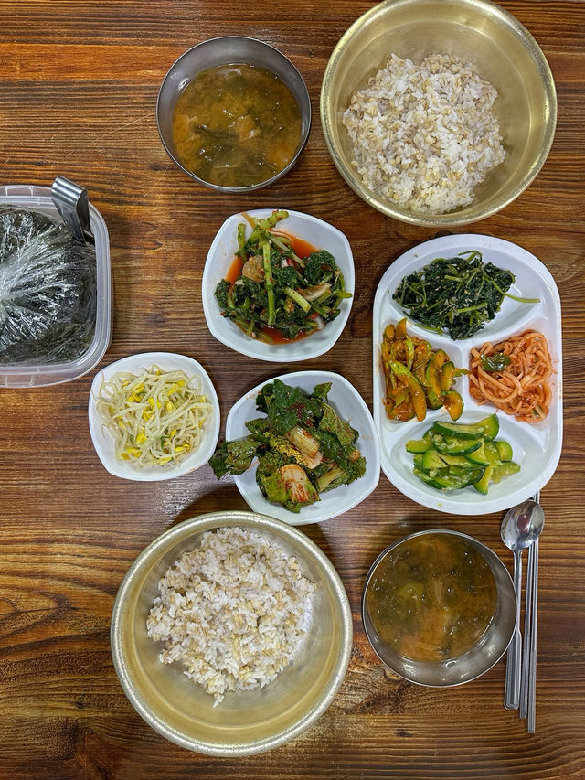 정겨운 시장 보리밥 맛집 <시장분식>
