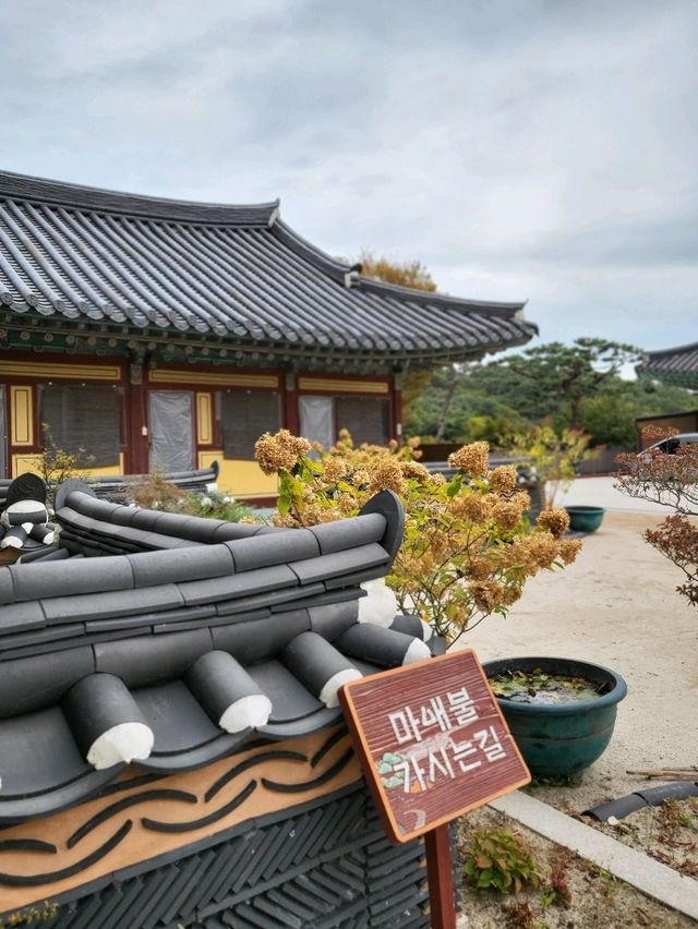 서해바다를 완벽하게 조망하는 강화군 보문사