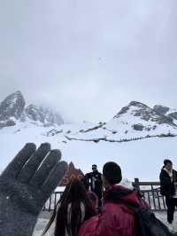 ตะลุยภูเขาหิมะมังกรหยก (Jade Dragon Snow Mountin)