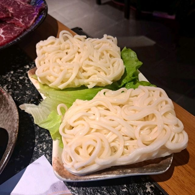 雖然價錢偏高,但是食物質素高服務好氣氛好 雖然價錢偏高,但是食物質素高服務好氣氛好