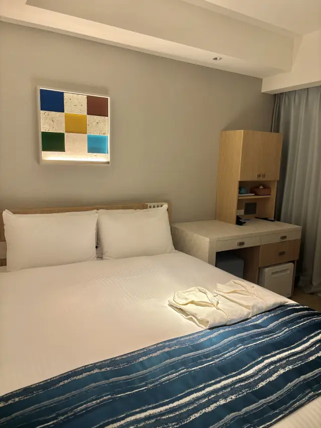 沖繩日出度假村,設有露天溫泉和游泳池