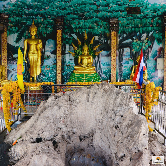 รอยพระพุทธบาทวัดภูคา