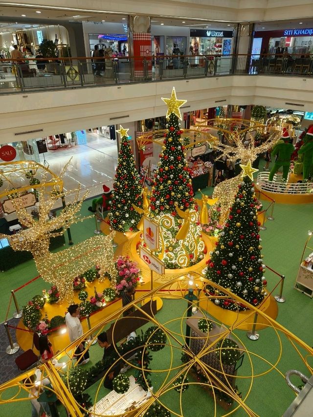 The Festive Magic at One Utama Mall
