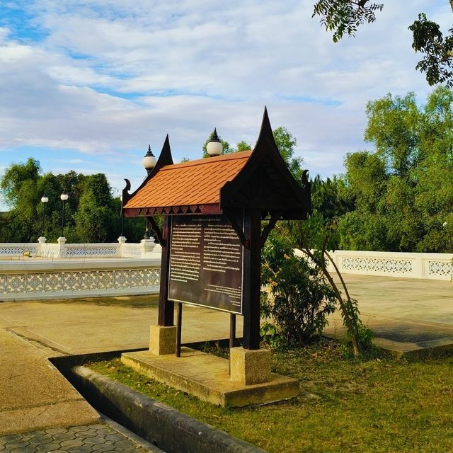 📸 อนุสรณ์สถานพระสถูปเจดีย์สมเด็จพระเจ้าตาก