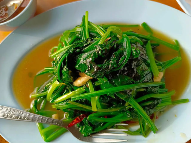 “ร้านบ้านดิน”ร้านอาหารจีนบนดอยผาตั้ง