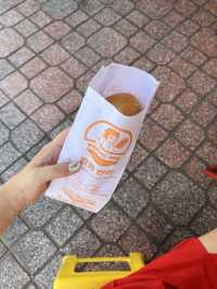 베트남 나트랑에 가면 사원도 있고 반미도 있고