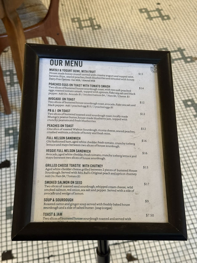 Cozy Breakfast at Nelson the Seagull Café☕️