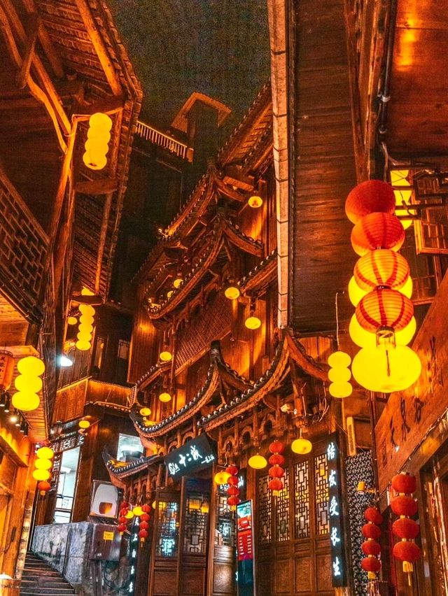 Discover the Waterfall Town: Your Ultimate Travel Guide to Furong Town!
