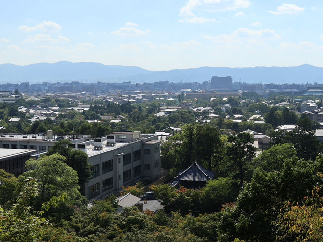 Eikando Temple: A Tranquil Stroll Through Kyoto’s Hidden Gem