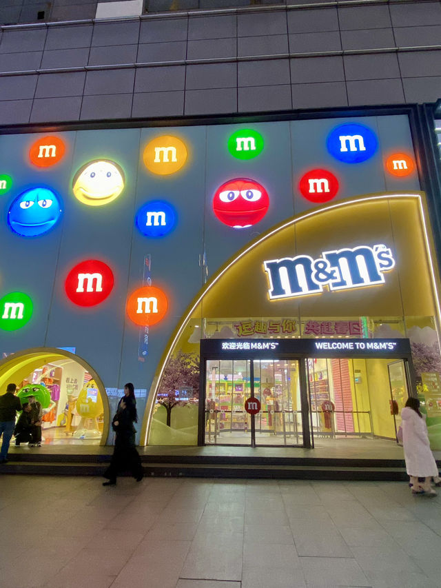  다채로운 초콜릿과 포토 스팟이 가득한 공간, 상하이 M&M’s 월드