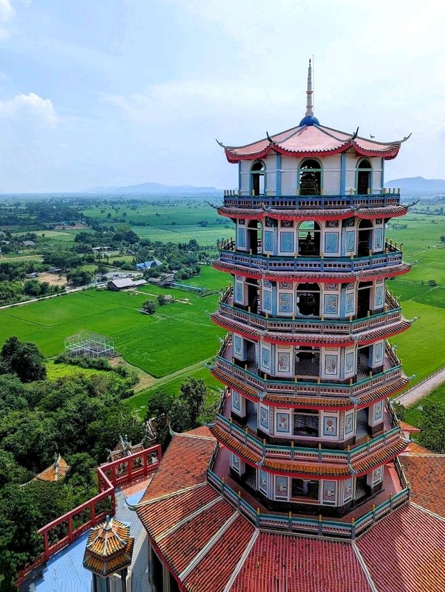 Wat Tham Suea, a blend of natural beauty, stunning architecture, cultural & spiritual exploration.