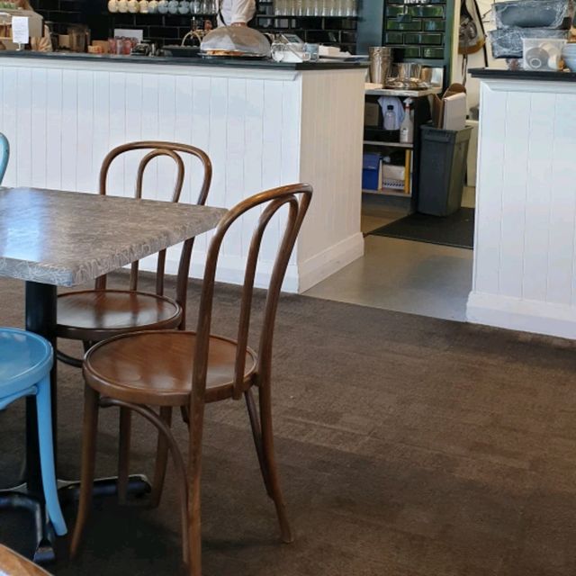 excellent place for food and warm service