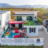 Win-Win Pool Villa บ้านพักสวยวิวธรรมชาติที่เขาใหญ่