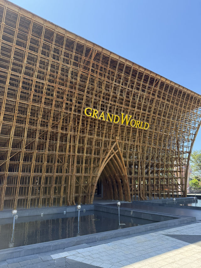 Spring in Phu Quoc: Exploring Grand World