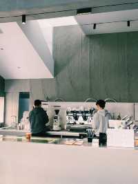 MOK Kitchen จุดเช็คอิน คาเฟ่ริมแม่น้ำเพิร์ล 🇨🇳