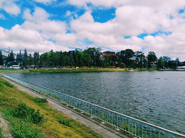 越南大叻著名湖泊公園景點：春香湖，美不勝收，適合打卡拍照📸