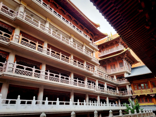 Jing An Temple