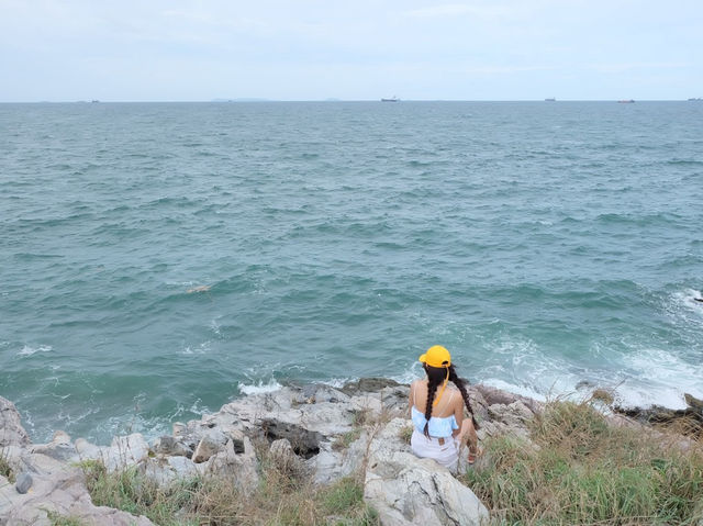 ร้อนนักไปพักร้อนที่ เกาะสีชัง 🏝️