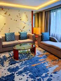 China Hotel, comfortable yet affordable, certainly delivers high CP value.
