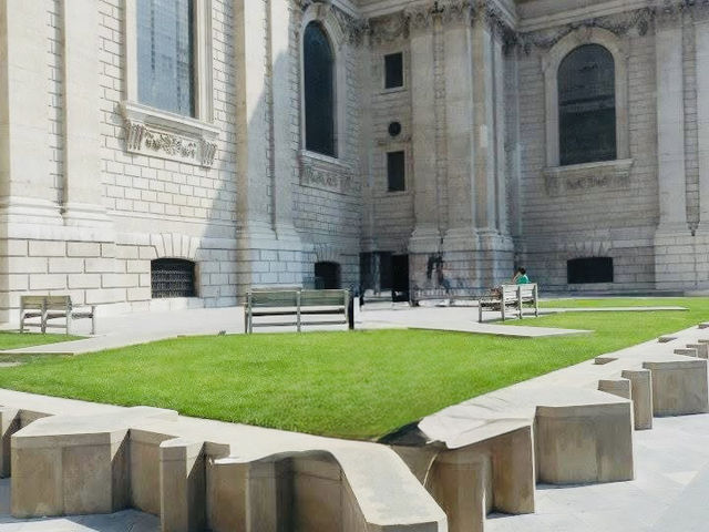 Peace Under the Dome: St Paul’s Magic