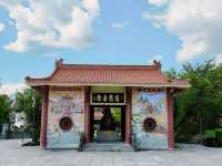 Secret Gardens & Kaya Toast: My Chill Morning at Puh Toh Si Temple 🌸☕
