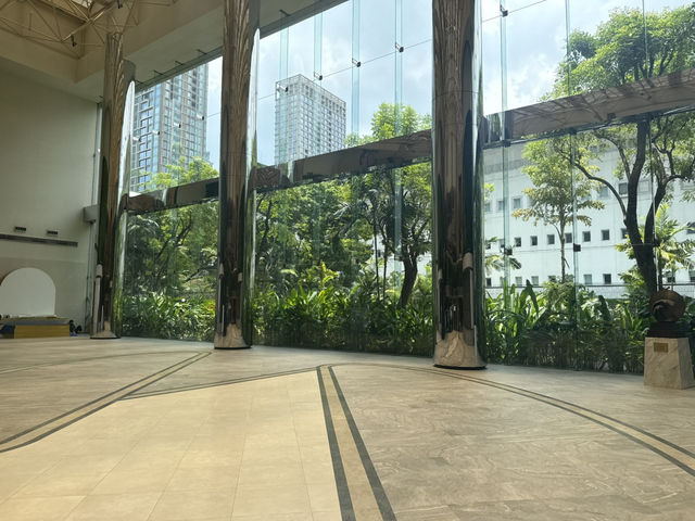  April Blooms: Bangkok's Premium Flower Boutique 