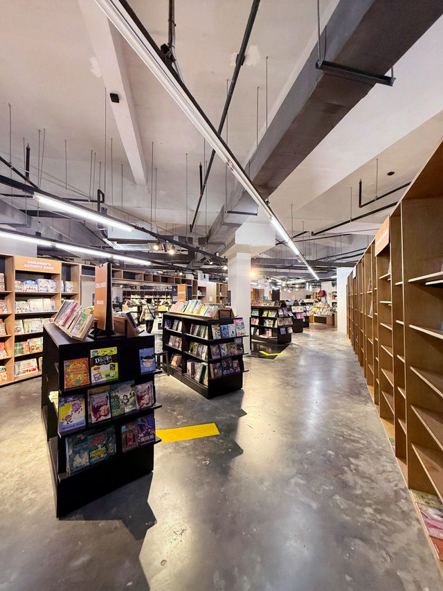 Books in One Hand, Coffee in the Other—Pure Bliss!