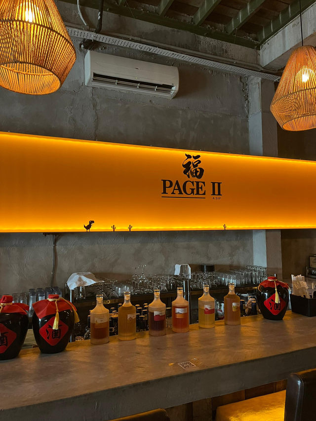 A Stylish Speakeasy Cocktail Bar with Live Music in Penang : Page II cafe