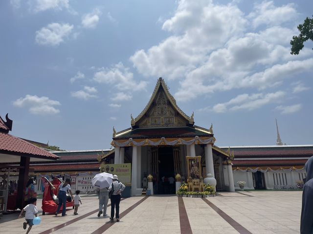 วัดพระศรีรัตนมหาธาตุวรมหาวิหาร : พิษณุโลก