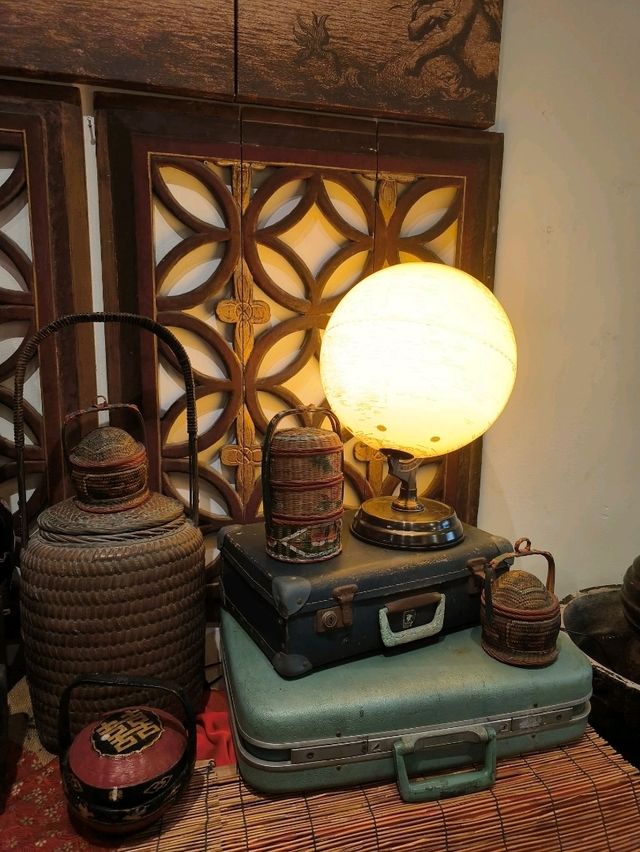 Hidden Cozy Corner in JB You’ll Love!