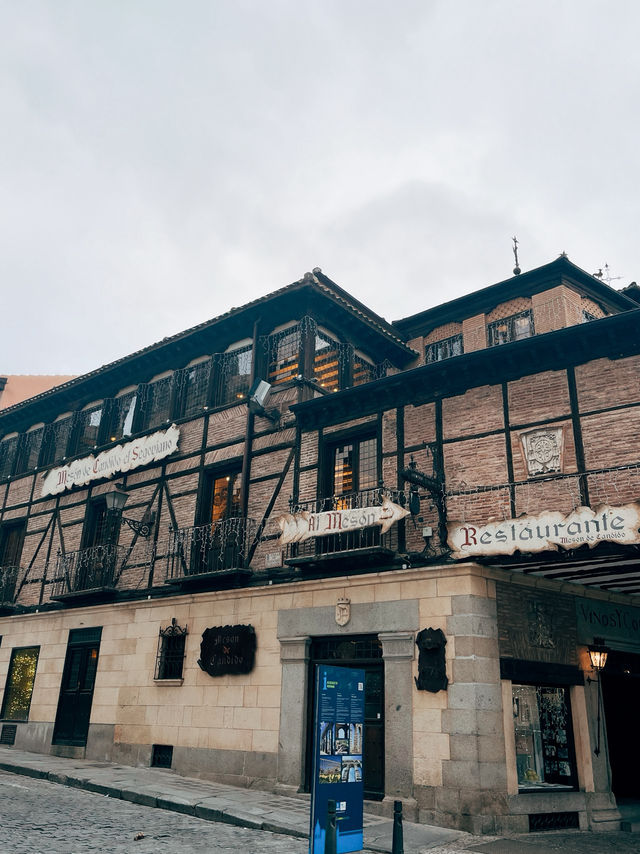 🇪🇸西班牙賽哥維亞美食探店 🍽️ Mesón de Cándido