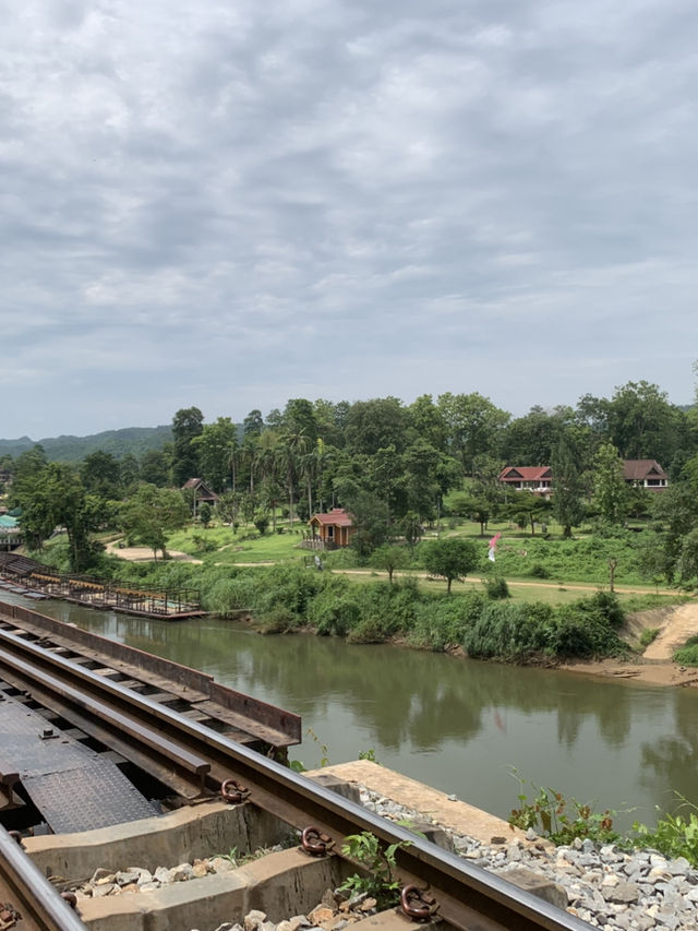 ถ้ำกระแซ ทางรถไฟสายมรณะ