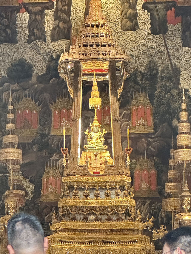 วัดพระศรีรัตนศาสดาราม วัดคู่บ้านคู่เมืองของแผ่นดิน