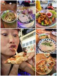 ร้าน (ไม่)ลับ ฉบับหลบฝน ชิดไหล่ศิลปิน