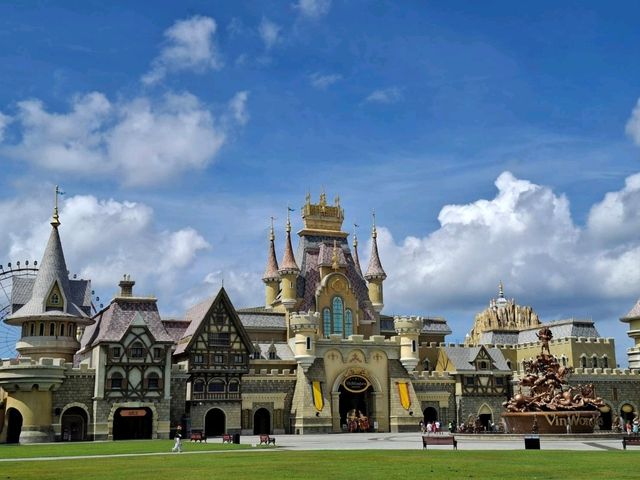 สวนสนุกใหญ่ที่สุดในเวียเนาม🇻🇳 Vin Wsnders