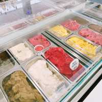 Moo Yoo Rose House คาเฟ่ริมทะเลสาบบางเลน