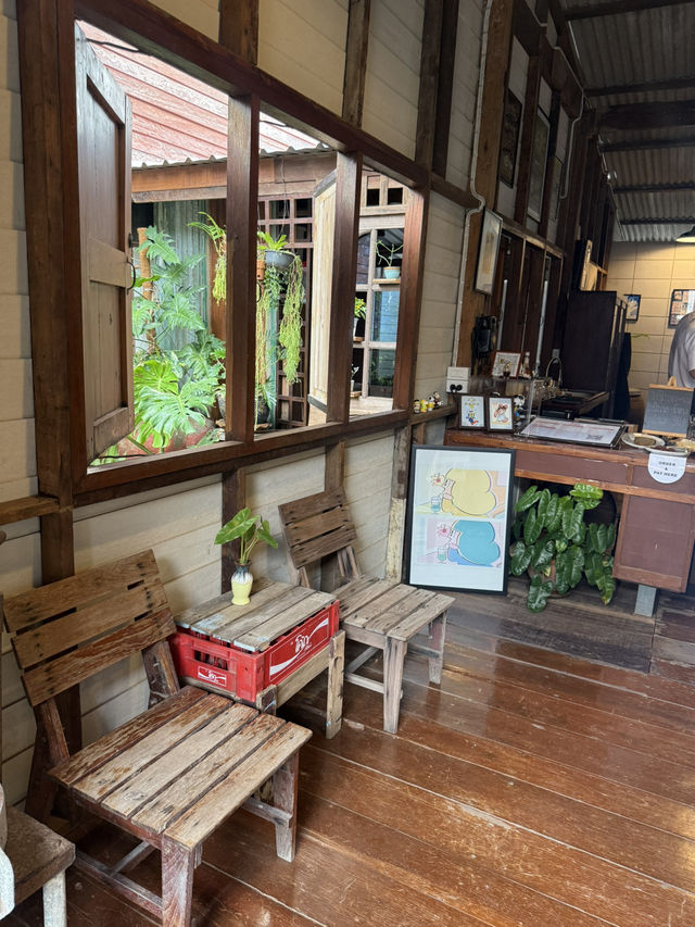 Baan Talay คาเฟ่ลับติดทะเลเปิดใหม่ ย่านศรีราชา